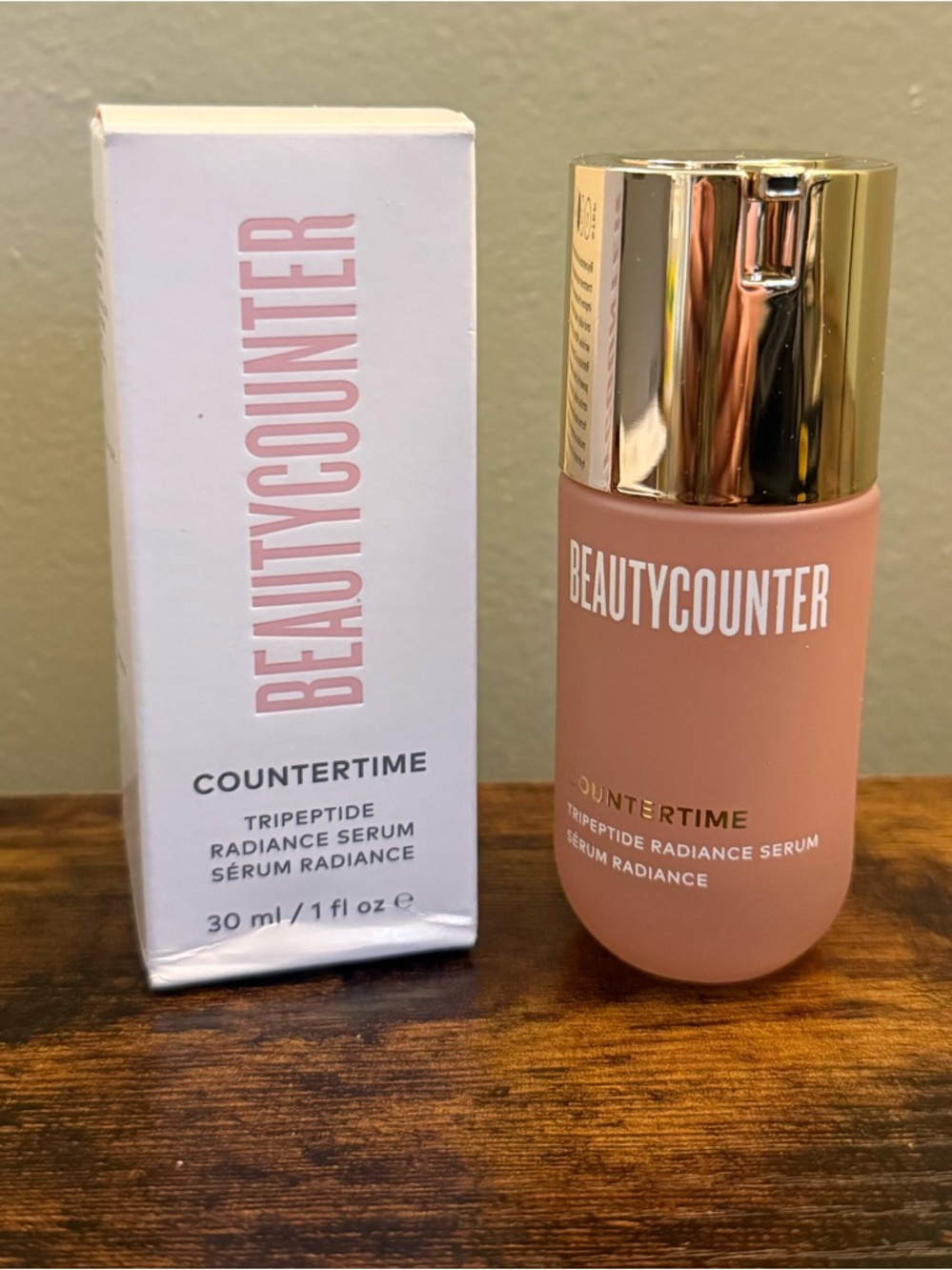 Beautycounter Countertime Tripeptide Radiance Face Serum
Size: 1 fl oz NEW